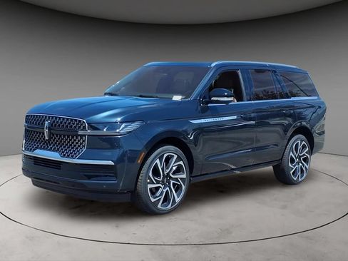 New 2026 Lincoln Navigator Reserve AWD/4WD image 1
