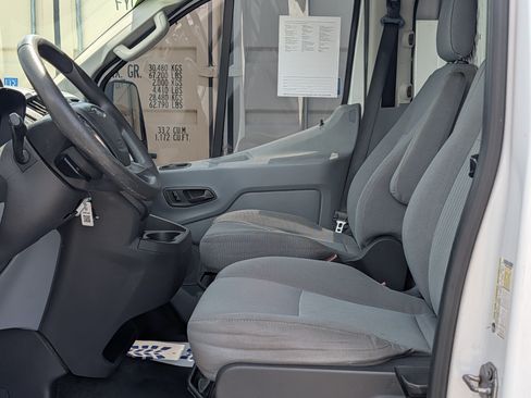 Used 2015 Ford Transit 250 130 Low Roof w/ Exterior Upgrade Package RWD image 19