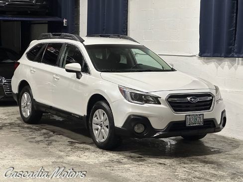 Used 2018 Subaru Outback 2.5i Premium w/ Popular Package #1 image 1
