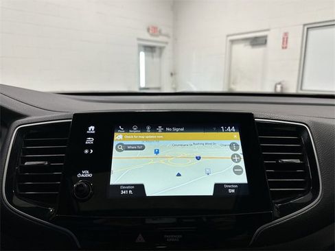 Used 2022 Honda Passport TrailSport image 35