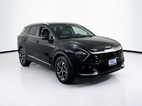 Used 2023 Kia Sportage EX image 3