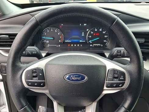 Used 2023 Ford Explorer XLT w/ Equipment Group 202A image 21