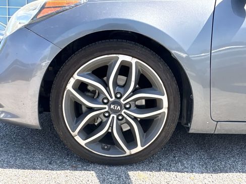 Used 2016 Kia Forte SX FWD image 12