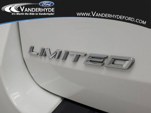 Used 2021 Ford Explorer Limited image 6