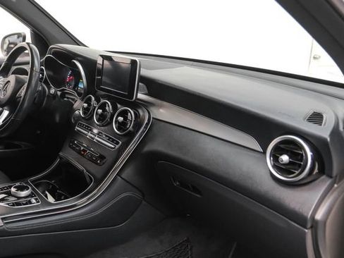 Used 2019 Mercedes-Benz GLC 300 w/ Premium Package image 13
