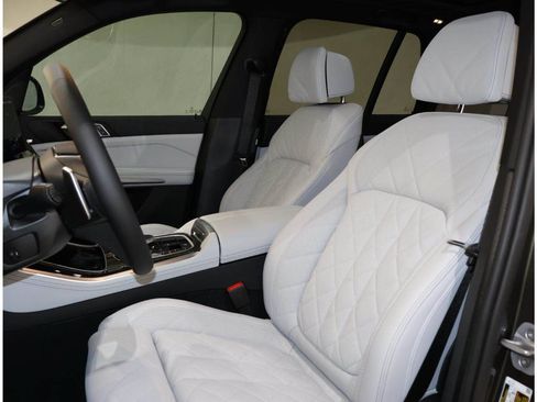 Used 2026 BMW X5 sDrive40i w/ Climate Comfort Package RWD image 13