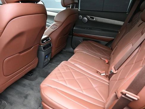 Used 2025 Genesis GV80 3.5T Prestige AWD/4WD image 22