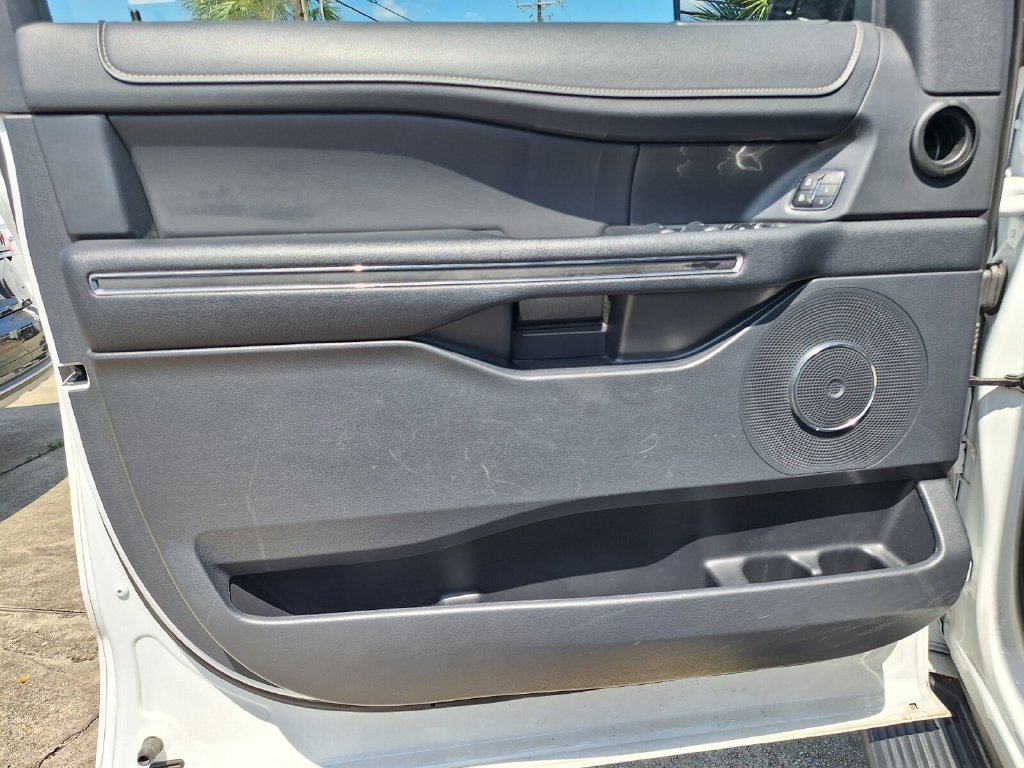 Used 2024 Ford Expedition XLT RWD image 35