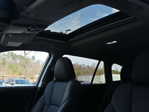 Certified 2025 Subaru Outback Limited image 30