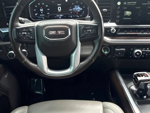 Used 2022 GMC Sierra 1500 SLT w/ SLT Premium Plus Package AWD/4WD image 15