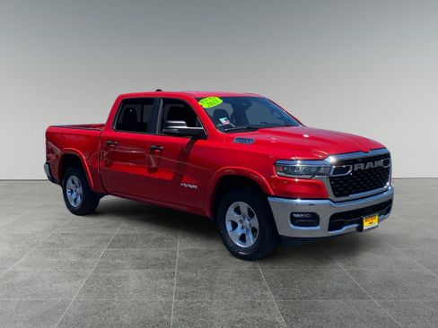 Used 2025 RAM 1500 Big Horn AWD/4WD image 7