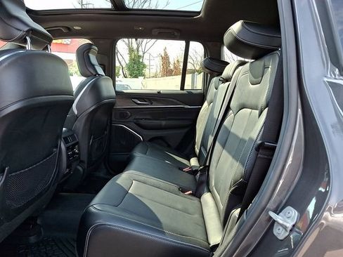 Used 2024 Jeep Grand Cherokee Overland w/ Adv Protech Group III image 10