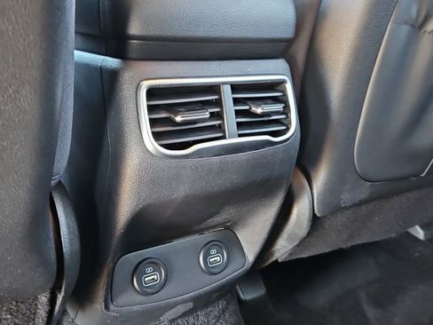 Used 2022 Hyundai Santa Fe SEL image 16