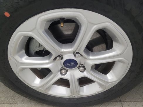 Used 2018 Ford EcoSport SE FWD image 31
