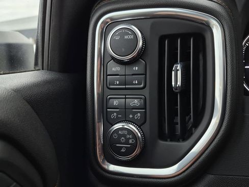 Used 2022 GMC Sierra 2500 AT4 w/ AT4 Preferred Package image 20