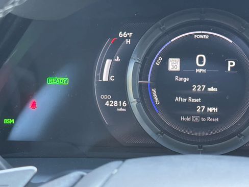 Certified 2023 Lexus ES 300h F Sport w/ Accessory Package (Z2) FWD image 29