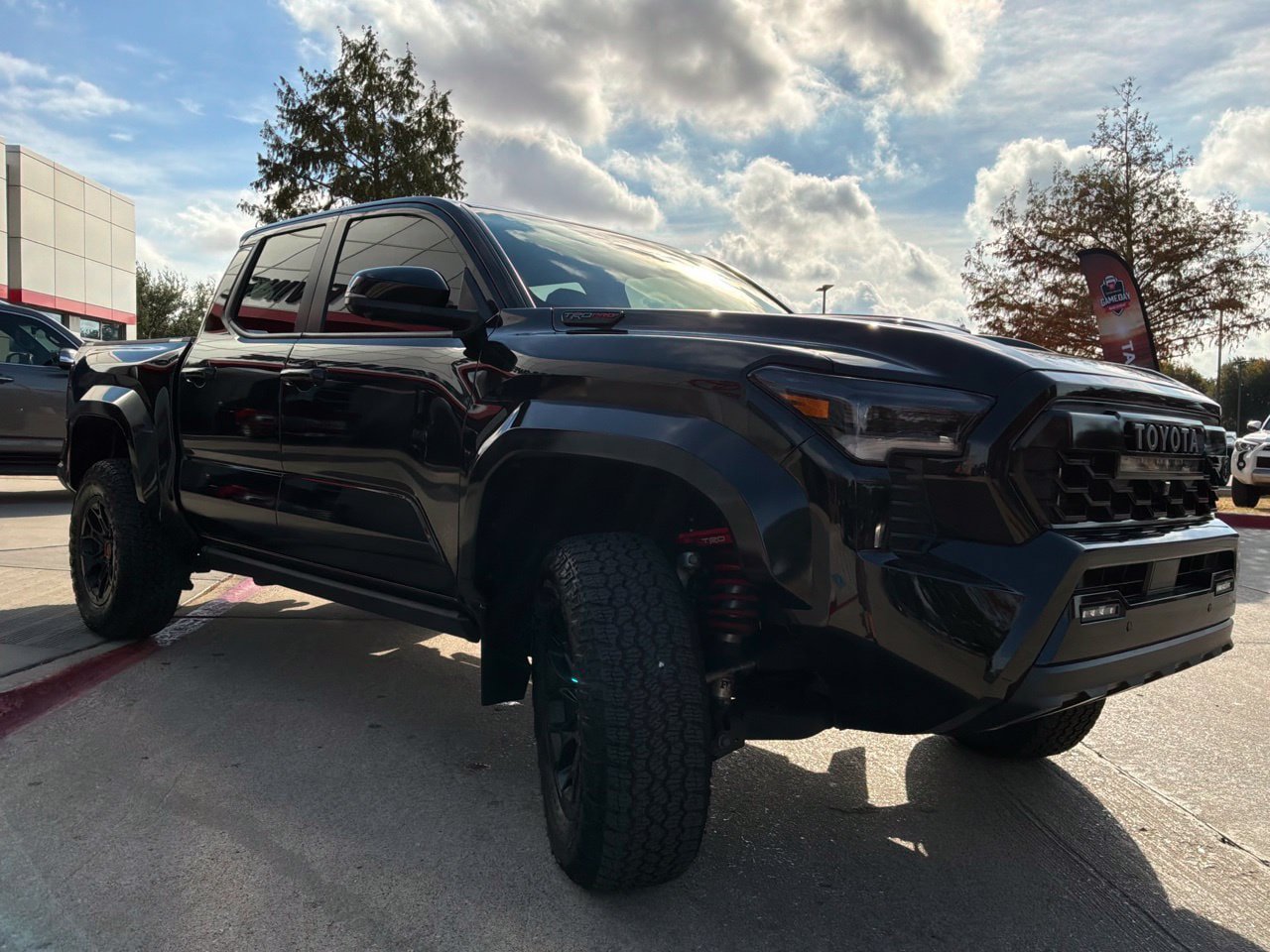 Used 2024 Toyota Tacoma TRD Pro AWD/4WD image 4
