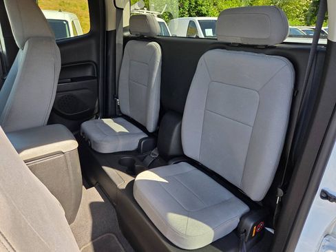 Used 2019 Chevrolet Colorado W/T w/ WT Convenience Package AWD/4WD image 15
