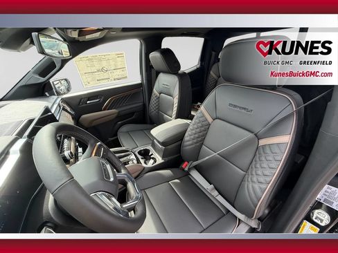 New 2026 GMC Canyon Denali AWD/4WD image 21