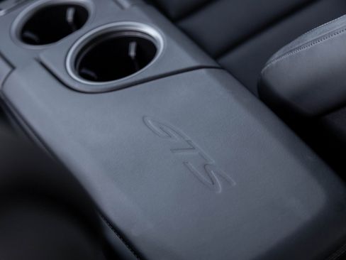 Used 2023 Porsche Taycan GTS image 30