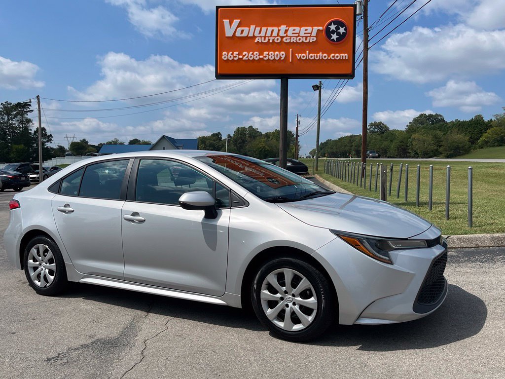 Used 2022 Toyota Corolla LE FWD image 1