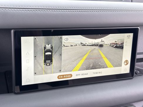 Used 2024 Land Rover Defender 110 X-Dynamic SE image 7