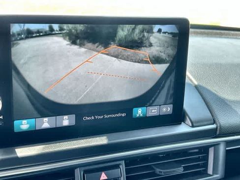Used 2025 Honda Pilot Touring image 26