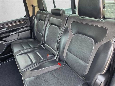 Used 2019 RAM 1500 Laramie AWD/4WD image 17