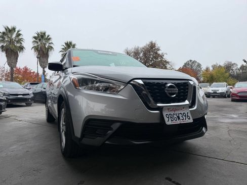 Used 2020 Nissan Kicks S image 21