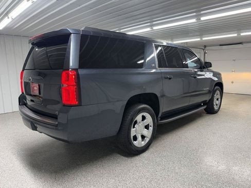 Used 2020 Chevrolet Suburban LT AWD/4WD image 7