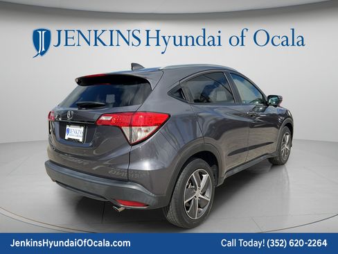 Used 2021 Honda HR-V EX-L image 3