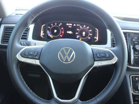 Used 2022 Volkswagen Atlas SE image 30