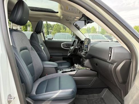 Used 2023 Ford Bronco Sport Outer Banks w/ Tech Package AWD/4WD image 17