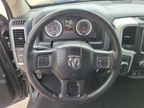 Used 2017 RAM 1500 Classic SLT AWD/4WD image 22