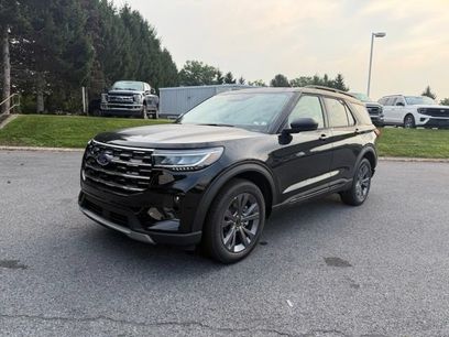 New 2026 Ford Explorer Active w/ Active Comfort Package