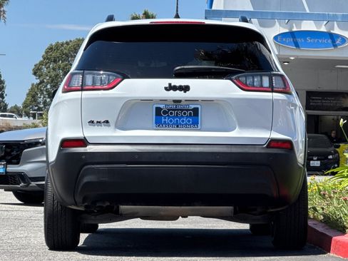 Used 2023 Jeep Cherokee Altitude Lux AWD/4WD image 9
