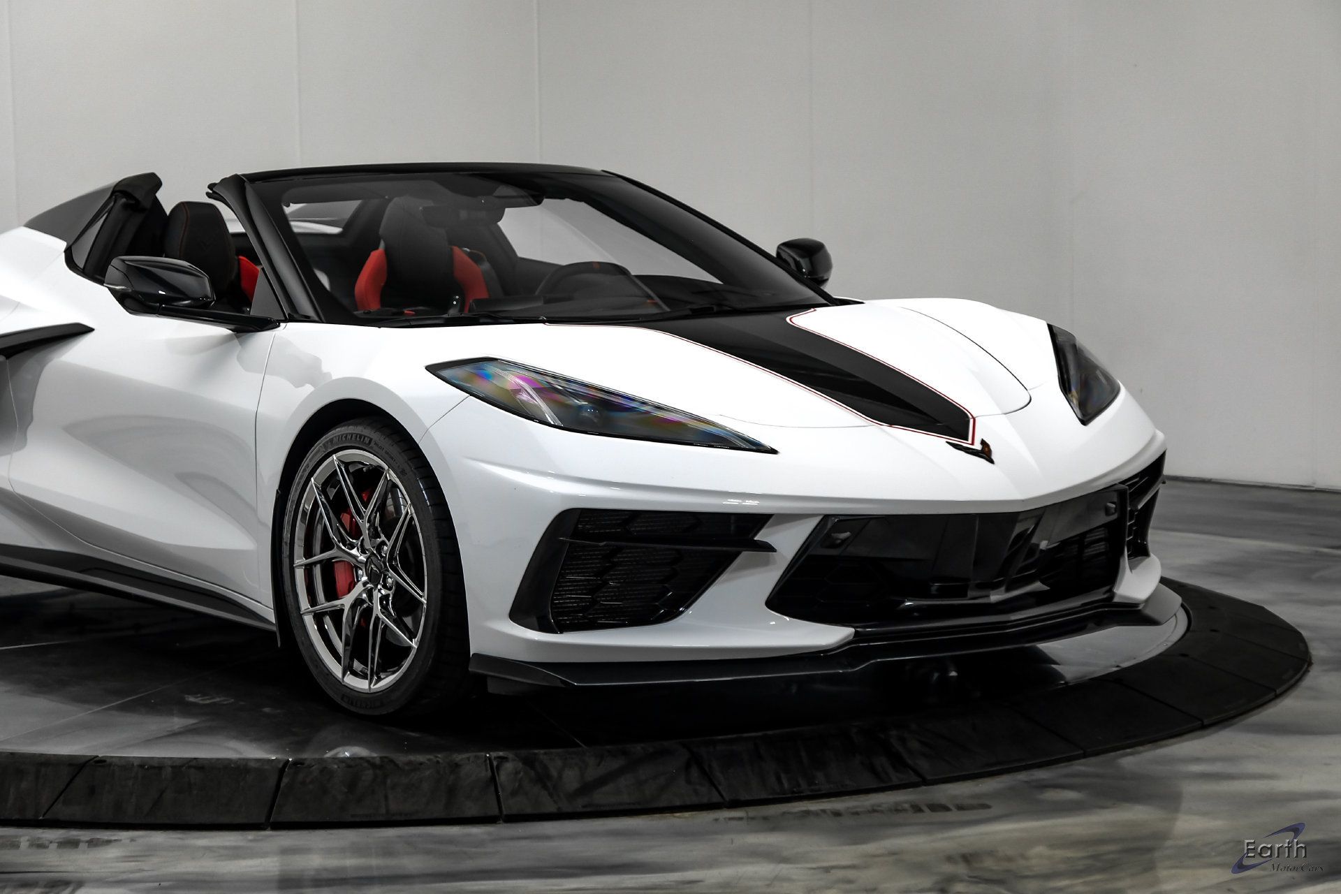 Used 2024 Chevrolet Corvette Stingray Premium Conv w/ Z51 Performance Package RWD image 34