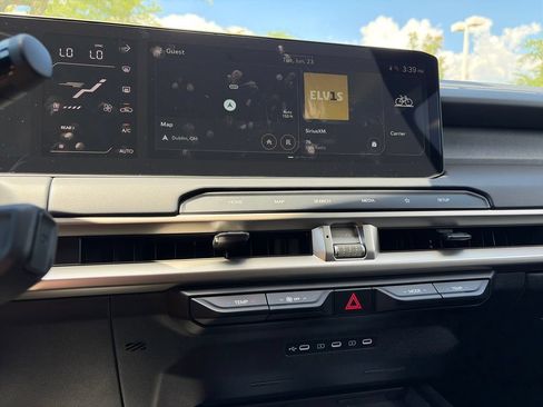 Used 2027 Kia Telluride LX FWD image 19