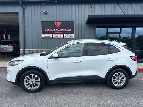 Used 2020 Ford Escape SE AWD/4WD image 2