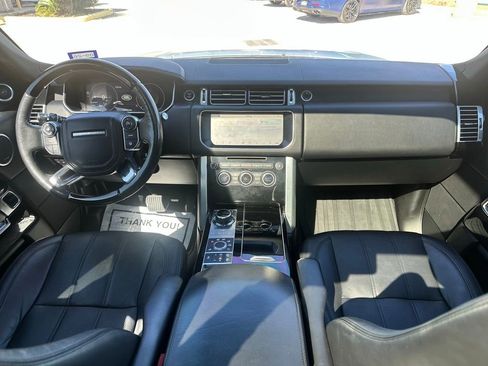 Used 2017 Land Rover Range Rover HSE image 17