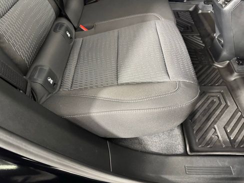 Used 2026 Chevrolet Equinox LT w/ Midnight Edition image 27