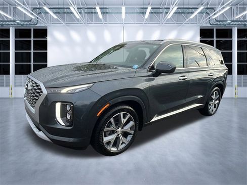 Used 2021 Hyundai Palisade Limited w/ Cargo Package image 3