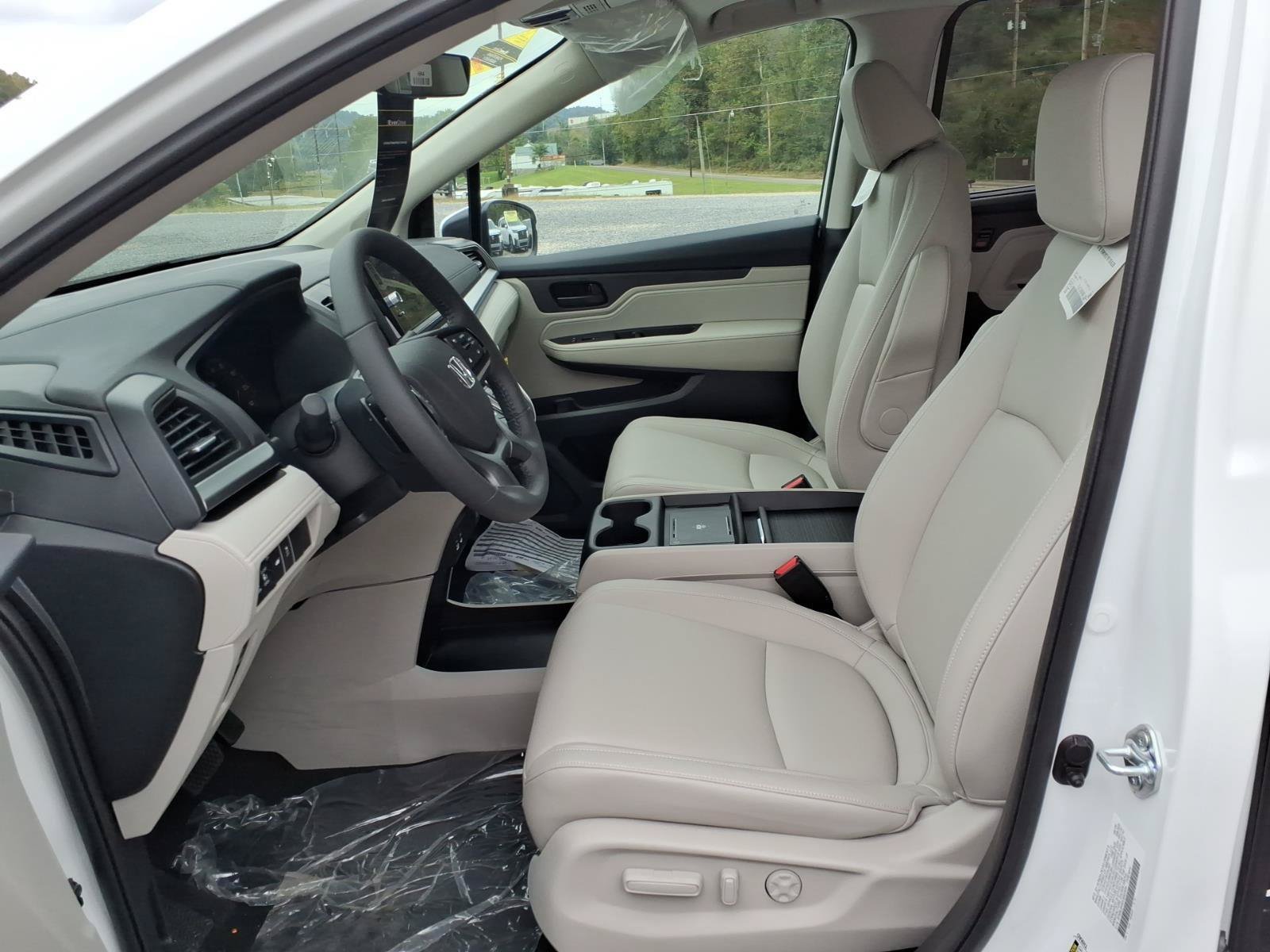 New 2027 Honda Odyssey EX-L image 8