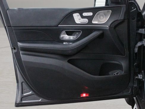 Used 2023 Mercedes-Benz GLS 450 4MATIC image 16