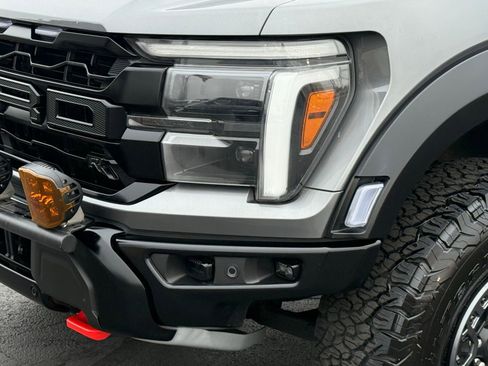 Used 2025 Ford F150 Raptor w/ Equipment Group 803A Raptor R image 9