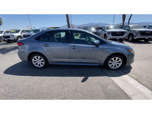 Used 2025 Toyota Corolla LE FWD image 9