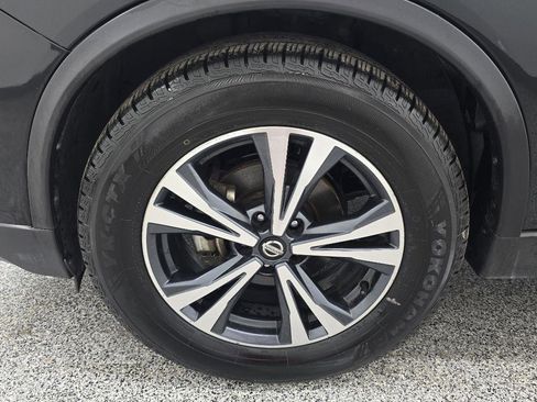 Used 2017 Nissan Rogue SL w/ SL Premium Package FWD image 32