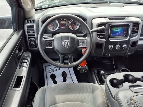 Used 2018 RAM 2500 Tradesman w/ Chrome Appearance Group AWD/4WD image 11
