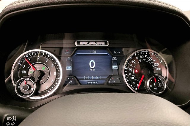Used 2022 RAM 1500 Laramie AWD/4WD image 29