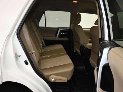 Used 2019 Toyota 4Runner SR5 image 39